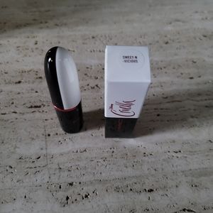 Mac cruella lipstick